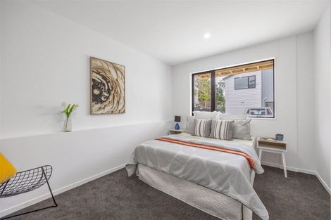 Photo of property in 49b Golf Road, New Lynn, Auckland, 0600