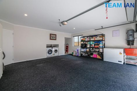 Photo of property in 73a Granville Drive, Massey, Auckland, 0614