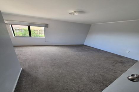 Photo of property in 28 Kona Crescent, Henderson, Auckland, 0610