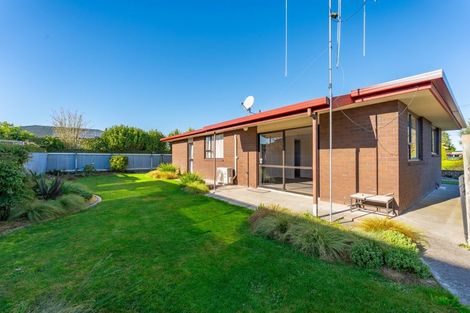 Photo of property in 42 Saint Leonards Road, Temuka, 7920