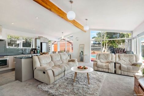 Photo of property in 6 Te Anau Place, Pakuranga Heights, Auckland, 2010
