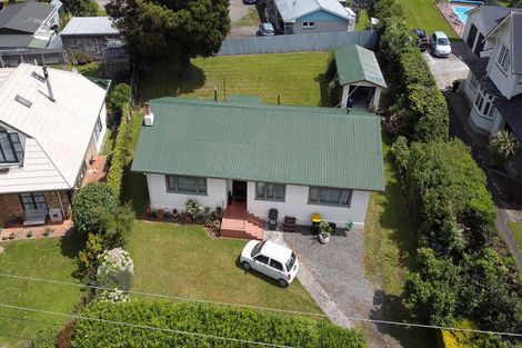 Photo of property in 3 Victoria Avenue, Dannevirke, 4930