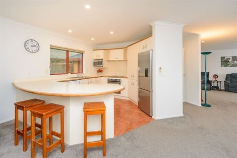 Photo of property in 21 Parnell Heights Drive, Kelvin Grove, Palmerston North, 4414