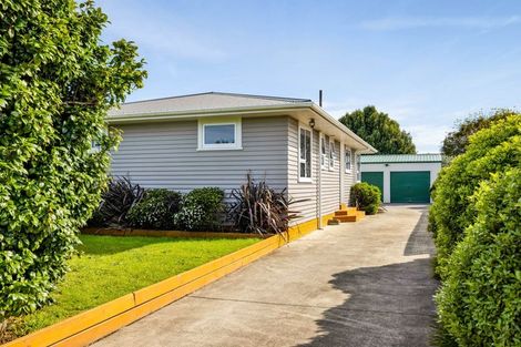 Photo of property in 2 Maire Street, Hawera, 4610