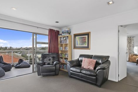 Photo of property in 6 Regent Street, Devonport, Auckland, 0624