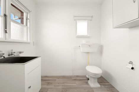 Photo of property in 6 Exeter Street, Abbotsford, Dunedin, 9018