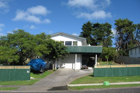 Photo of property in 11 Okareka Place, Pakuranga Heights, Auckland, 2010