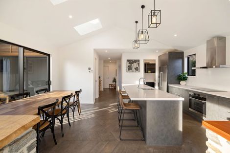 Photo of property in 13 Falconer Rise, Jacks Point, Queenstown, 9371