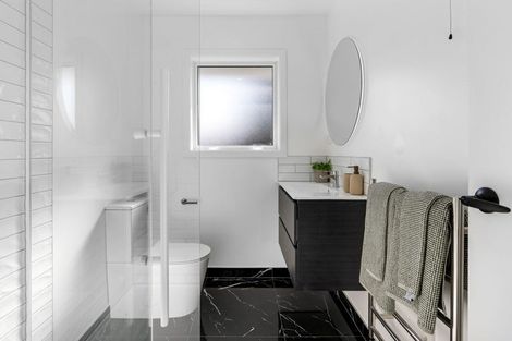 Photo of property in 1/320 Memorial Avenue, Burnside, Christchurch, 8053