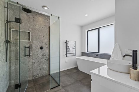 Photo of property in 40 Barrett Road, Whalers Gate, New Plymouth, 4310