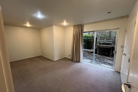 Photo of property in 657 Beach Road, Rothesay Bay, Auckland, 0630