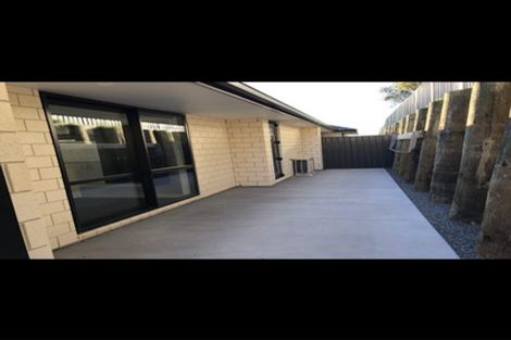 Photo of property in 7 Albatross Lane, Welcome Bay, Tauranga, 3112