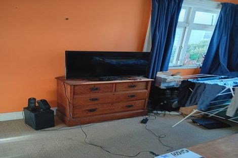 Photo of property in 23 Hawker Street, Mount Victoria, Wellington, 6011