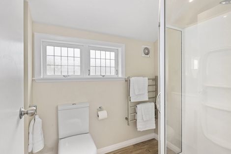 Photo of property in 17 Firth Terrace, Karori, Wellington, 6012