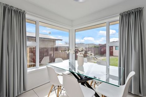 Photo of property in 22 Skerten Avenue, Hornby, Christchurch, 8042