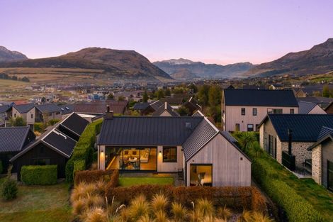 Photo of property in 8 Arran Lane, Jacks Point, Queenstown, 9371