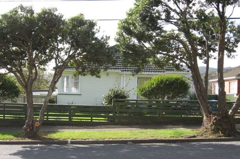 Photo of property in 82 Judd Crescent, Naenae, Lower Hutt, 5011