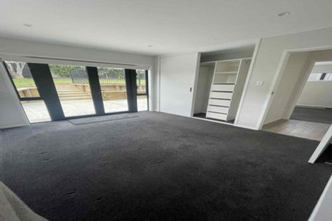 Photo of property in 5 Forsythe Place, Massey, Auckland, 0614