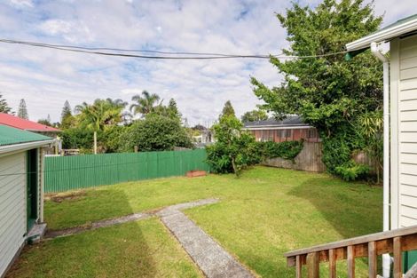 Photo of property in 22 Rimu Street, New Lynn, Auckland, 0600