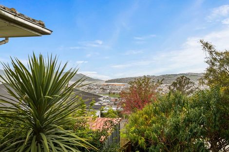 Photo of property in 15 Middleton Road, Kew, Dunedin, 9012