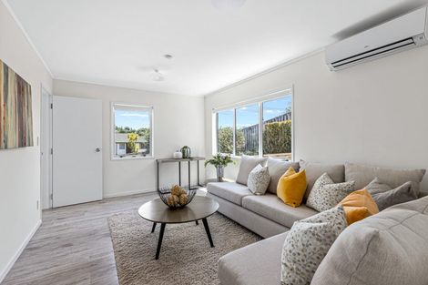 Photo of property in 525 Beach Road, Murrays Bay, Auckland, 0630