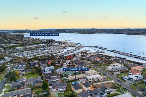 Photo of property in 42c Takutai Avenue, Half Moon Bay, Auckland, 2012