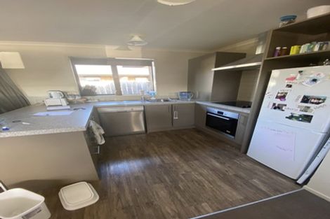 Photo of property in 108u7 Old Farm Road, Hamilton East, Hamilton, 3216