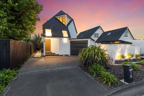 Photo of property in 2/36 Edgeware Road, St Albans, Christchurch, 8014