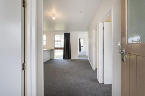 Photo of property in 8 Robinson Crescent, Westbrook, Palmerston North, 4412