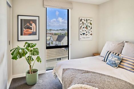 Photo of property in 6u9 Oswald Crescent, Paparangi, Wellington, 6037