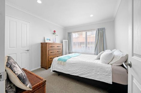 Photo of property in 22 Dorchester Place, Nawton, Hamilton, 3200