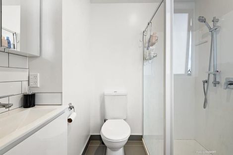 Photo of property in 74u3 Derwent Street, Island Bay, Wellington, 6023