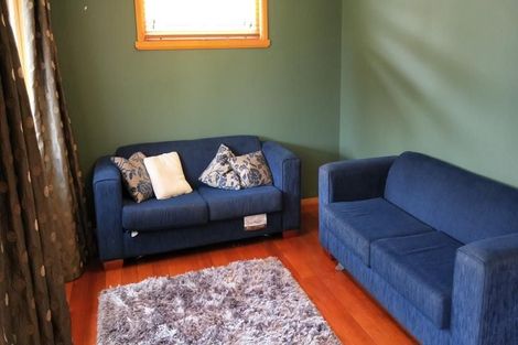 Photo of property in 15 Puriri Terrace, Roslyn, Palmerston North, 4414