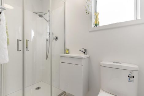 Photo of property in 7b Dreadon Road, Manurewa, Auckland, 2102
