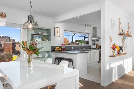 Photo of property in 15a Gordon Road, Mount Maunganui, 3116