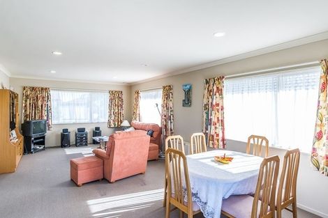 Photo of property in 27 Manhattan Court, Paraparaumu Beach, Paraparaumu, 5032