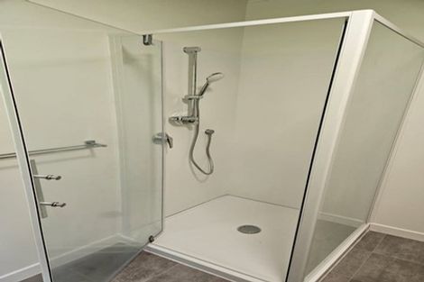 Photo of property in 16 Redwood Avenue, Tawa, Wellington, 5028