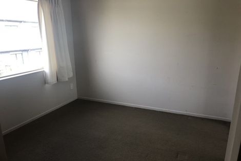 Photo of property in 13 Bushpark Place, Flat Bush, Auckland, 2016