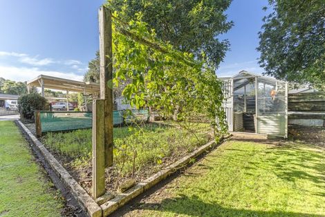 Photo of property in 10b Hickford Place, Okato, 4335