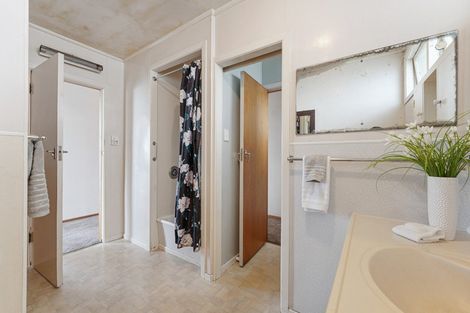 Photo of property in 3 Paynters Avenue, Strandon, New Plymouth, 4312