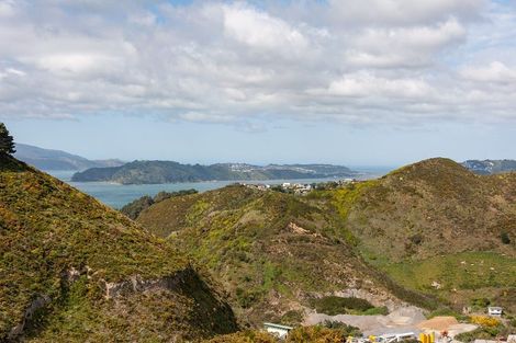 Photo of property in 25f3 Kitchener Terrace, Johnsonville, Wellington, 6037