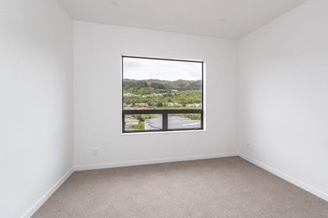 Photo of property in 7u3 Handyside Street, Tawa, Wellington, 5028