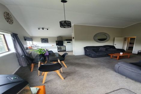 Photo of property in 1/7 Newstead Avenue, Browns Bay, Auckland, 0632