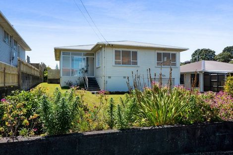 Photo of property in 8 Lydford Place, Spotswood, New Plymouth, 4310