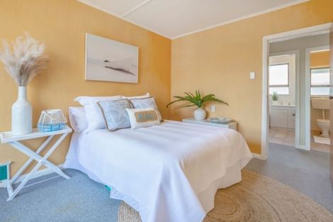 Photo of property in 87 Te Pene Avenue, Titahi Bay, Porirua, 5022