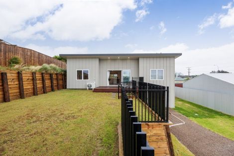 Photo of property in 10 Union Street, Foxton, 4814