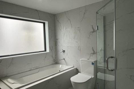 Photo of property in 31b Larne Avenue, Pakuranga Heights, Auckland, 2010