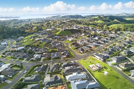 Photo of property in 35 Ballintoy Park Drive, Welcome Bay, Tauranga, 3175