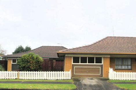 Photo of property in 2/5 King Edward Avenue, Papakura, 2110