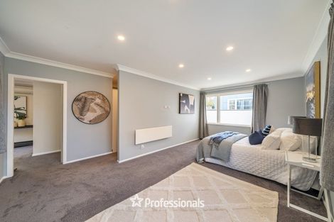 Photo of property in 108 Normandale Road, Normandale, Lower Hutt, 5010